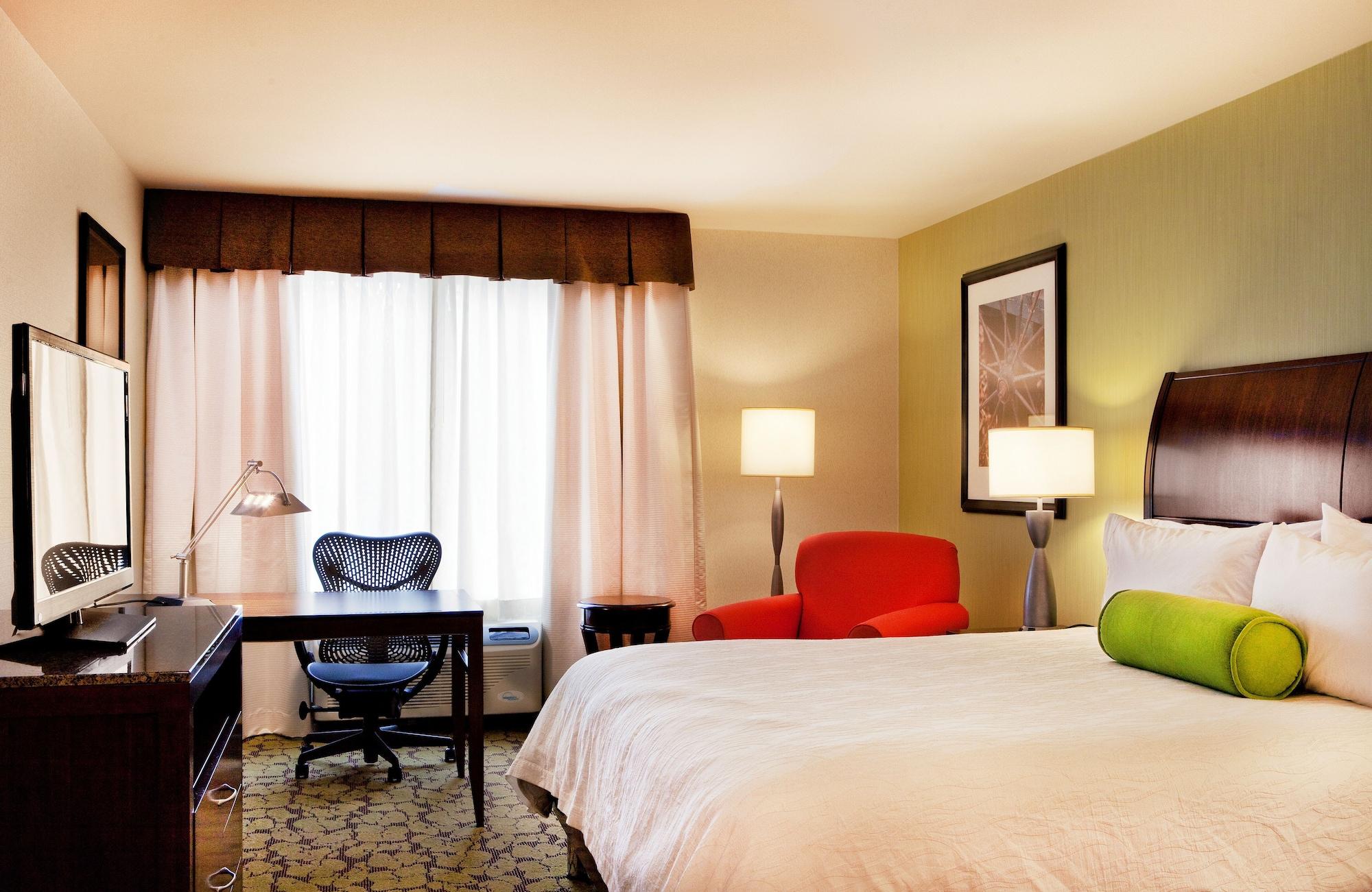Hilton Garden Inn Portland Airport Экстерьер фото