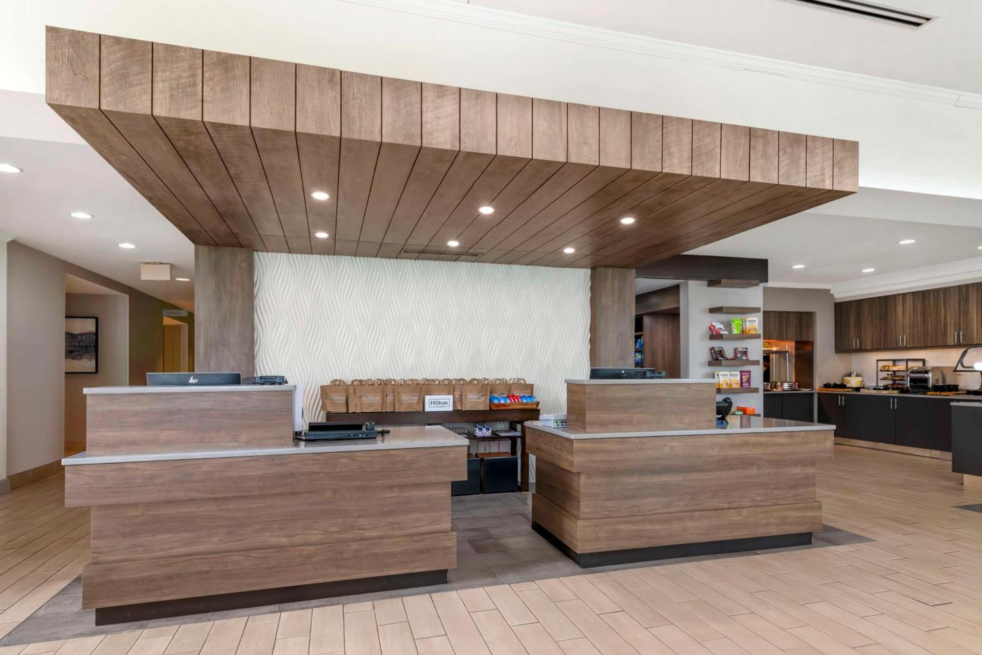Hilton Garden Inn Portland Airport Экстерьер фото